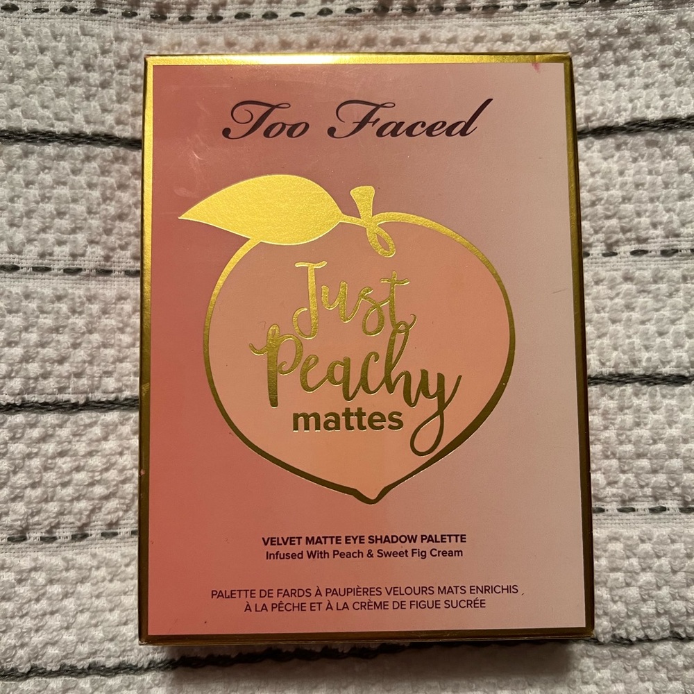 Too Face Just Peachy Peachy Mattes